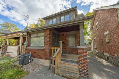 587 Rosedale St, House other with 2 bedrooms, 3 bathrooms and 3 parking in London ON | Image 2