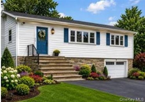 12 Houston Ave, Monroe, NY, 10950-2307 | Card Image