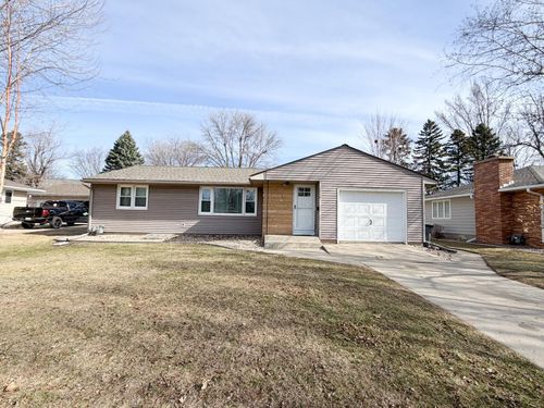 410 Galena St, Worthington, MN, 56187-1131 | Card Image