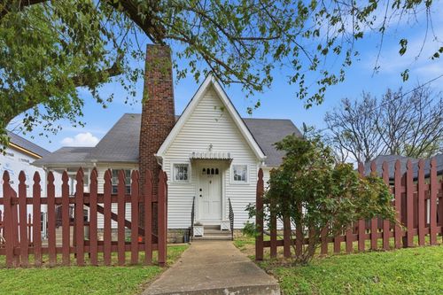 825 Gracey Ave, Clarksville, TN, 37040-4144 | Card Image