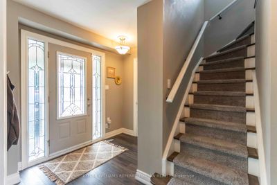 406 Lupin Dr, House other with 3 bedrooms, 4 bathrooms and 4 parking in Whitby ON | Image 3