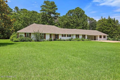12 Sylwood Pl, Jackson, MS, 39209-9187 | Card Image
