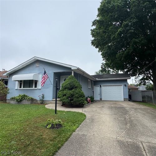 289 Middlefield Drive, Akron, OH, 44312 | Card Image