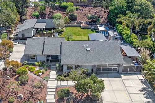 1-1041 Saint Albans, Encinitas, CA, 92024 | Card Image
