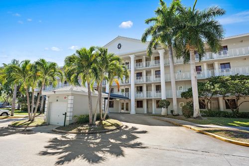 303-2761 Village Blvd, West Palm Beach, FL, 33409-6948 | Card Image