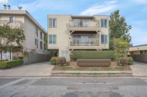 apt-7-15 Mateo Ave, Millbrae, CA, 94030-2049 | Card Image