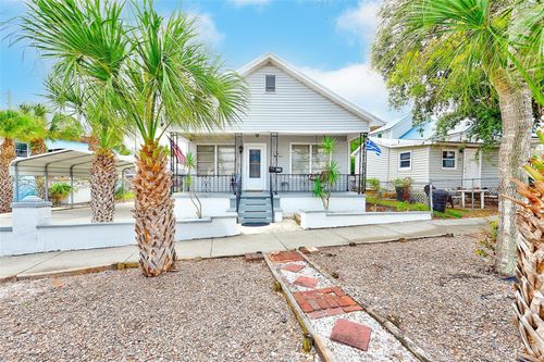 632 Cross St, TARPON SPRINGS, FL, 34689-3116 | Card Image