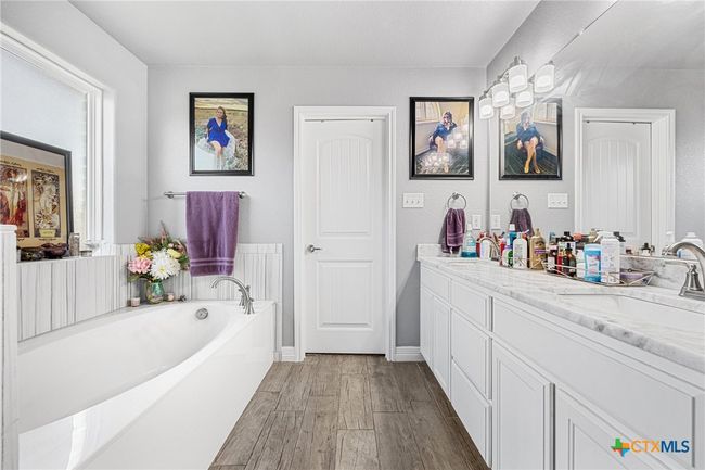 1211 Liberation Ln, House other with 4 bedrooms, 2 bathrooms and null parking in Copperas Cove TX | Image 14