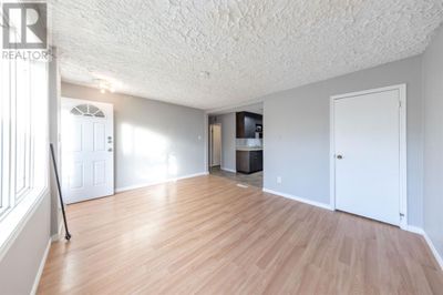 4710 42 St, House other with 3 bedrooms, 2 bathrooms and 2 parking in Lloydminster SK | Image 3