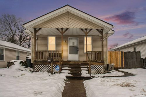 1710 E Calvert St, South Bend, IN, 46613-3513 | Card Image