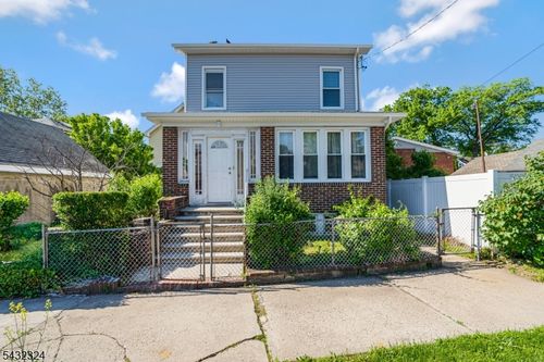 524 Lehigh St, Hillside, NJ, 07205-1938 | Card Image