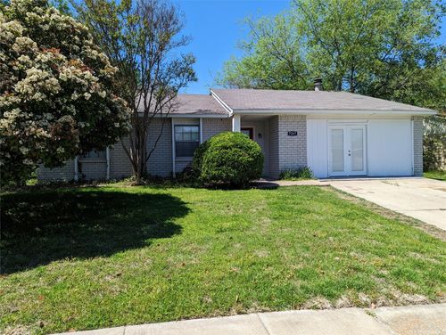 7217 Knight Dr, The Colony, TX, 75056-1001 | Card Image