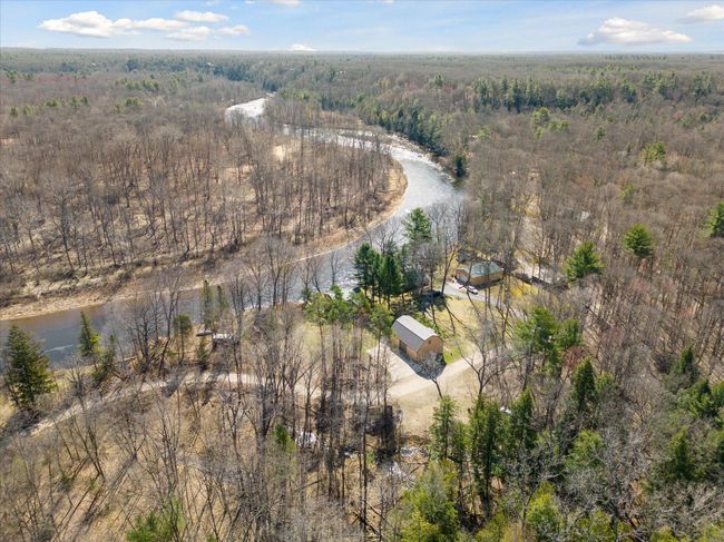 7952 Main St, House other with 3 bedrooms, 2 bathrooms and null parking in Newaygo MI | Image 57