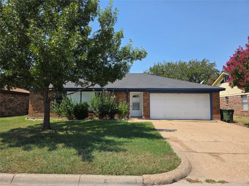 6408 Elmview Dr, Arlington, TX, 76018-2919 | Card Image