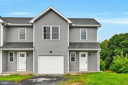 1336 Seneca St, POTTSVILLE, PA, 17901-1015 | Card Image