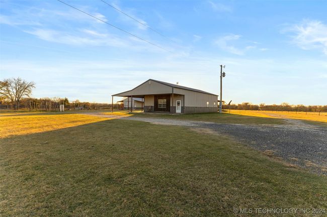 7011 Robinson Rd, House other with 2 bedrooms, 1 bathrooms and null parking in Caddo OK | Image 4