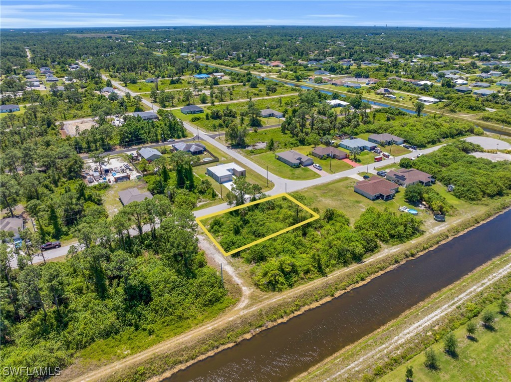 Land in Lehigh Acres 4