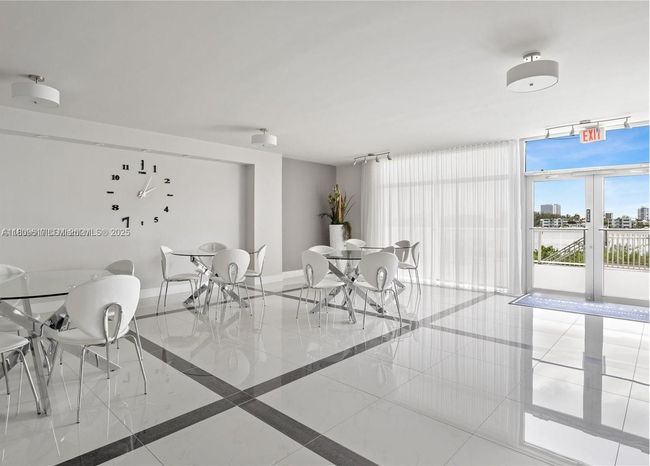 APT-401 - 17050 N Bay Rd, Condo with 2 bedrooms, 2 bathrooms and null parking in Sunny Isles Beach FL | Image 5