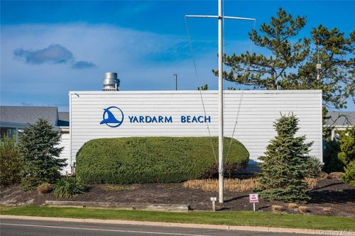 68-265 Dune Rd, Westhampton Beach, NY, 11978-2954 | Card Image