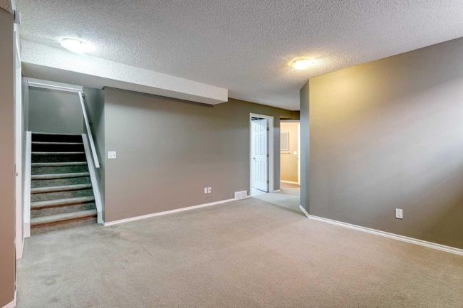 25 Martha's Green Ne, House detached with 4 bedrooms, 2 bathrooms and 4 parking in Calgary AB | Image 23