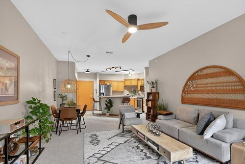 apt-214-410 New Age Cir, Verona, WI, 53593-2237 | Card Image