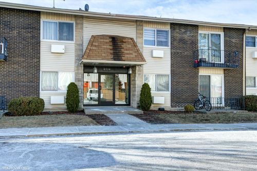 apt-2f-8816 N Western Ave, Des Plaines, IL, 60016-4170 | Card Image