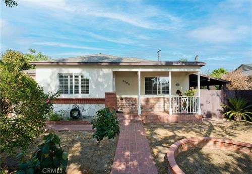 8108 Lemona Ave, Panorama City, CA, 91402-4506 | Card Image