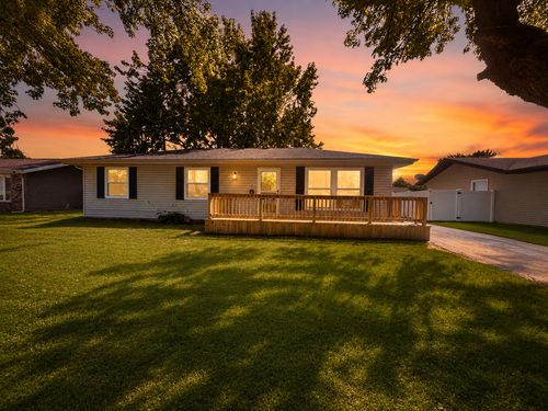 11 Bonds Dr, Bourbonnais, IL, 60914-1001 | Card Image