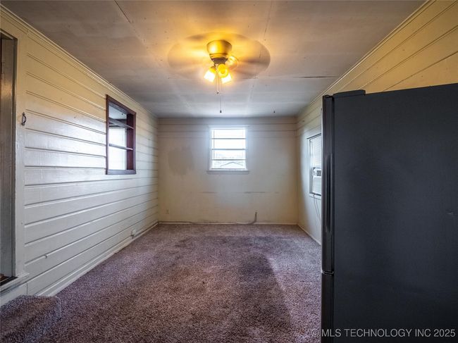 805 2 Nd St, House other with 3 bedrooms, 2 bathrooms and null parking in Quinton OK | Image 15