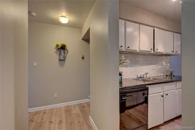 104A1 - 7755 E Quincy Avenue, Condo with 2 bedrooms, 1 bathrooms and 1 parking in Denver CO | Image 2