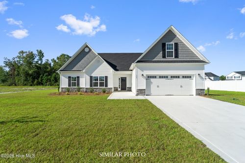 111 Twisted Vine Blvd, Jacksonville, NC, 28546-9420 | Card Image
