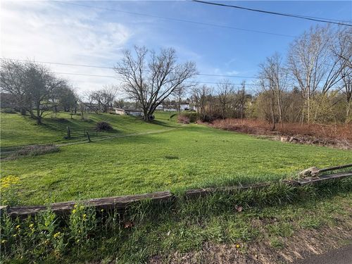 23 Hogsett Ln, Uniontown, PA, 15401-2305 | Card Image