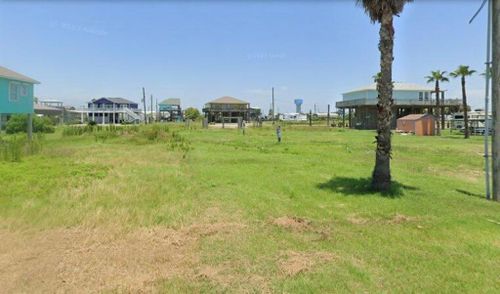 1775 Pompano Ln, Crystal Beach, TX, 77650 | Card Image