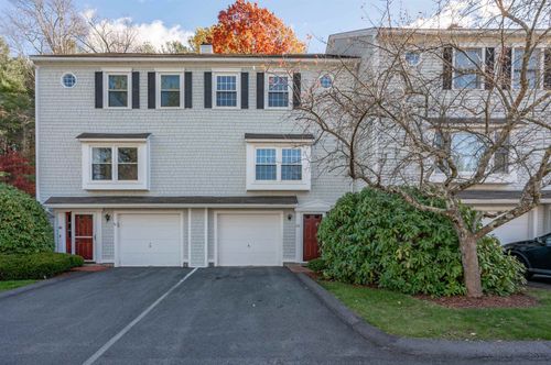 62 Stillwater Dr, Nashua, NH, 03062-2200 | Card Image