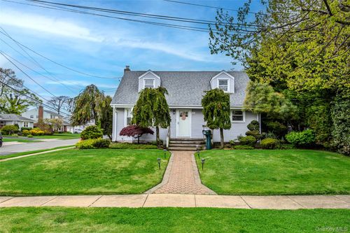 25 E Shore Dr, Massapequa, NY, 11758-6708 | Card Image