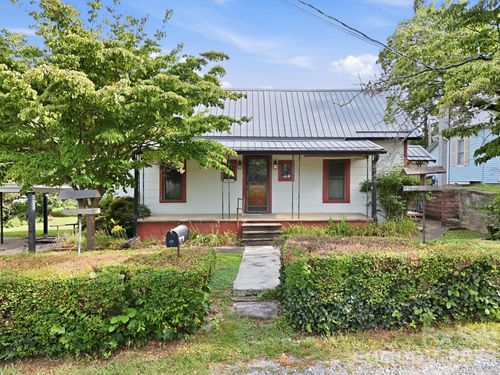 209 Virginia Avenue, Marion, NC, 28752 | Card Image