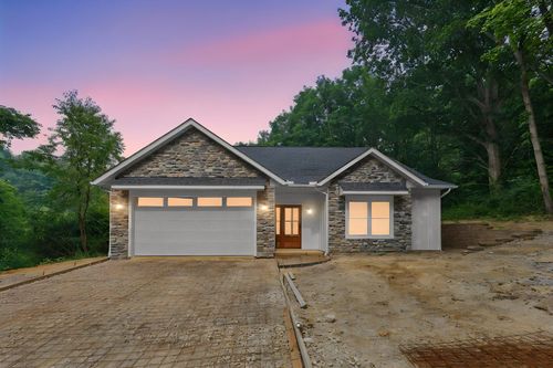 706 Berry Rd, Howard, OH, 43028-9540 | Card Image