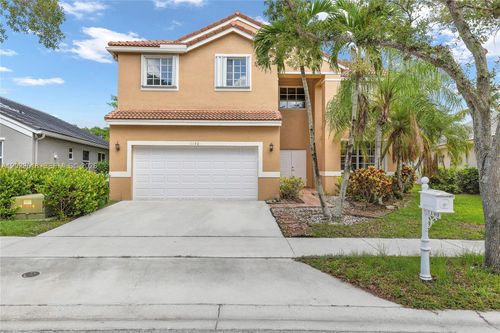 1140 Cedar Falls Dr, Weston, FL, 33327-1716 | Card Image