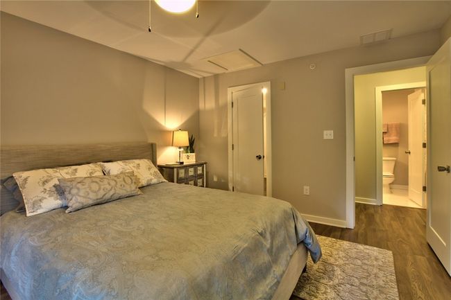 APT-117 - 924 E 51 St St, Townhouse with 1 bedrooms, 1 bathrooms and 1 parking in Austin TX | Image 9