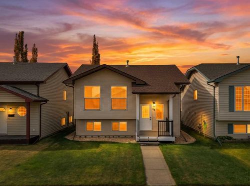 68 Ireland Cres, Red Deer, AB, T4R3K8 | Card Image