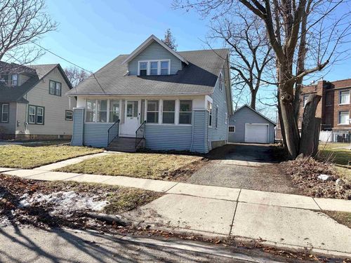 327 Oak Street, MENASHA, WI, 54952 | Card Image