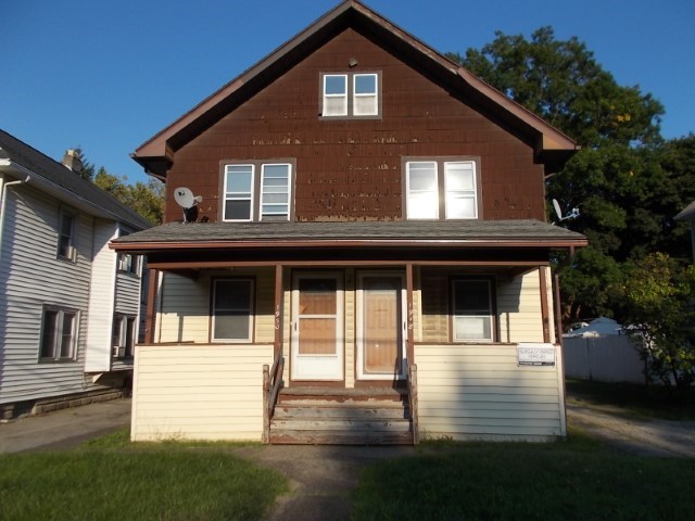 Dewey Ave, Rochester, NY 14615