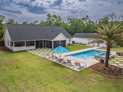 195 Coe Landing Rd, Tallahassee, FL, 32310-9311 | Card Image
