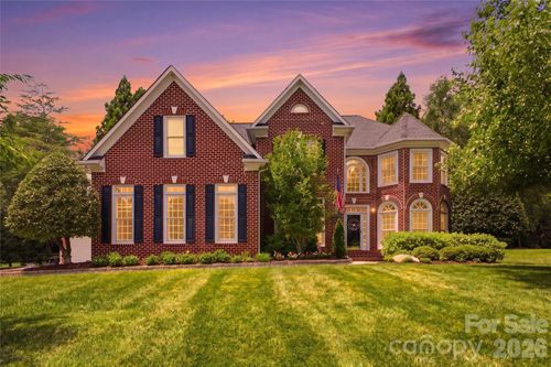 3425 Savannah Hills Dr, Matthews, NC, 28105-8746 | Card Image