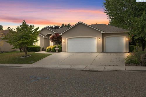 325 Falconridge St., Richland, WA, 99352 | Card Image