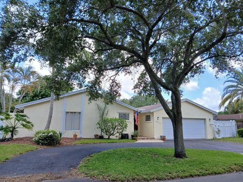 4010 W Sailboat Dr, Hollywood, FL, 33026-1038 | Card Image