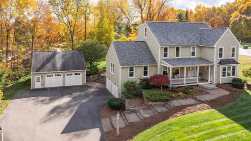 8 Carriage Ln, Milford, NH, 03055-3548 | Card Image