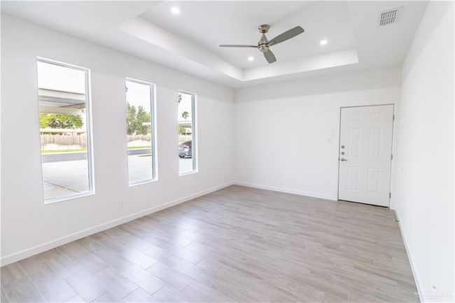 UNIT-4 - 1311 Marcela Dr, Condo with 2 bedrooms, 2 bathrooms and 2 parking in Weslaco TX | Image 4