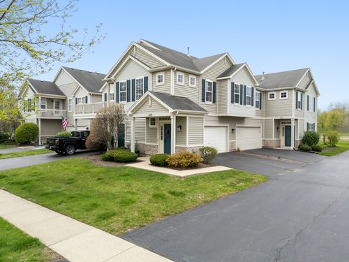 609-609 Arbor Cir, Lakemoor, IL, 60051-2212 | Card Image