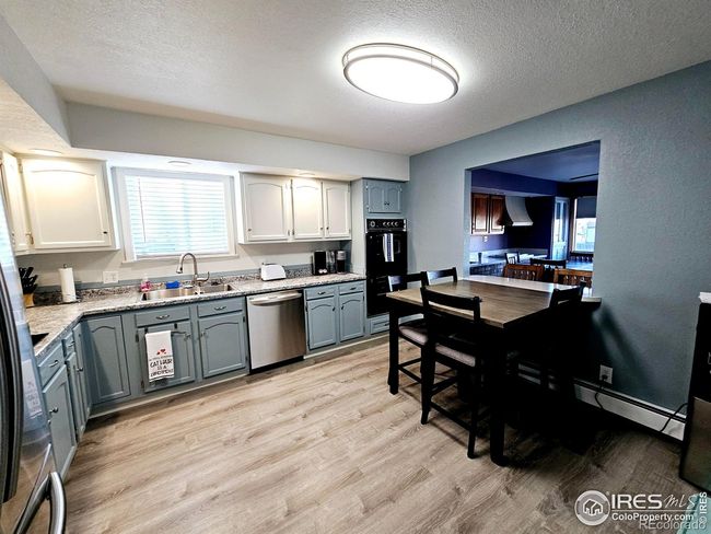 Eat-in kitchen | Image 5